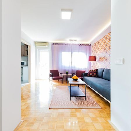 Апартаменты !Promo! Blue Amber Downtown-Free Private Garage-Fast Wi-Fi Нови-Сад Экстерьер фото